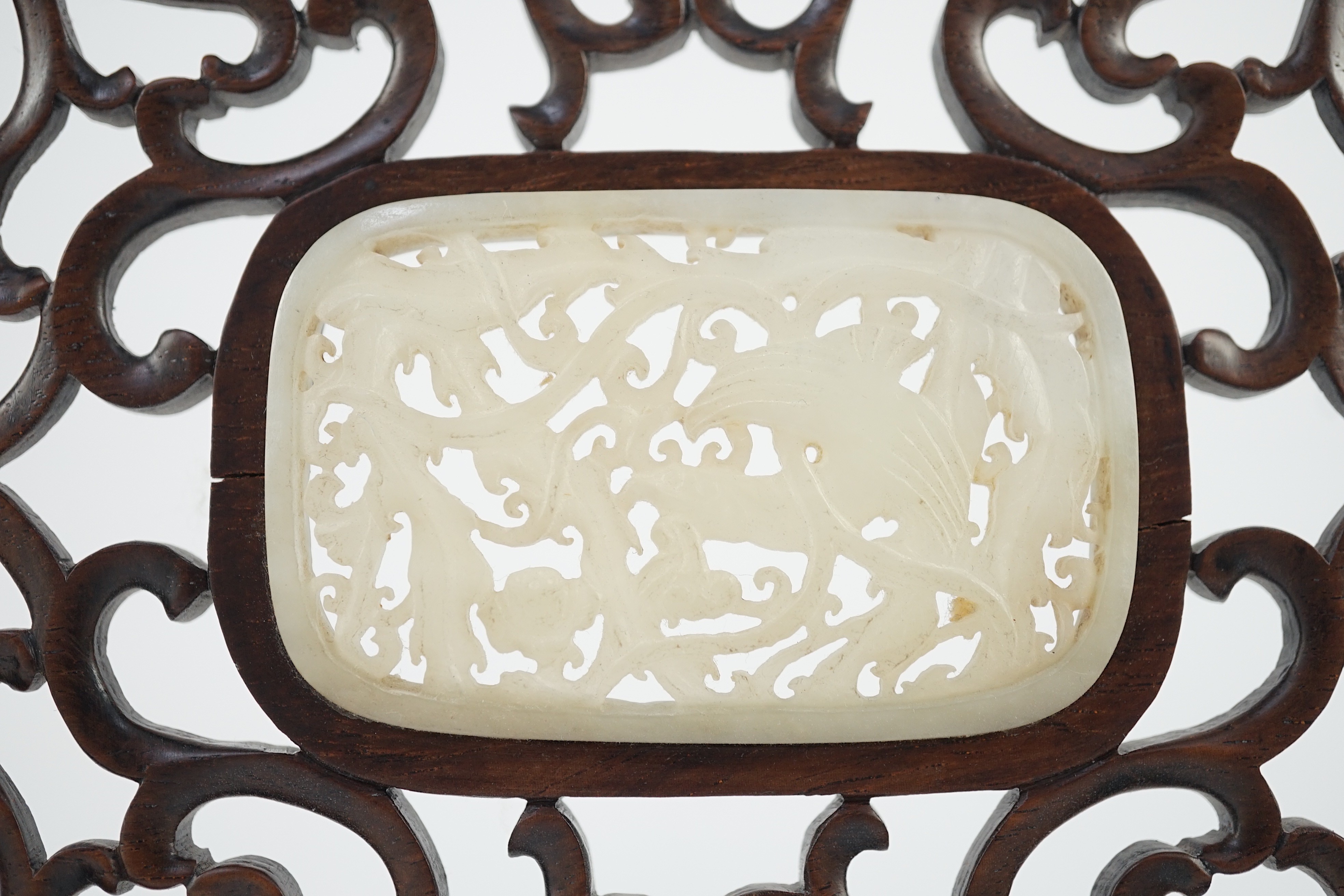 A small Chinese jade mounted hongmu tablescreen, late 19th/early 20th century, 22cm high, 19cm wide